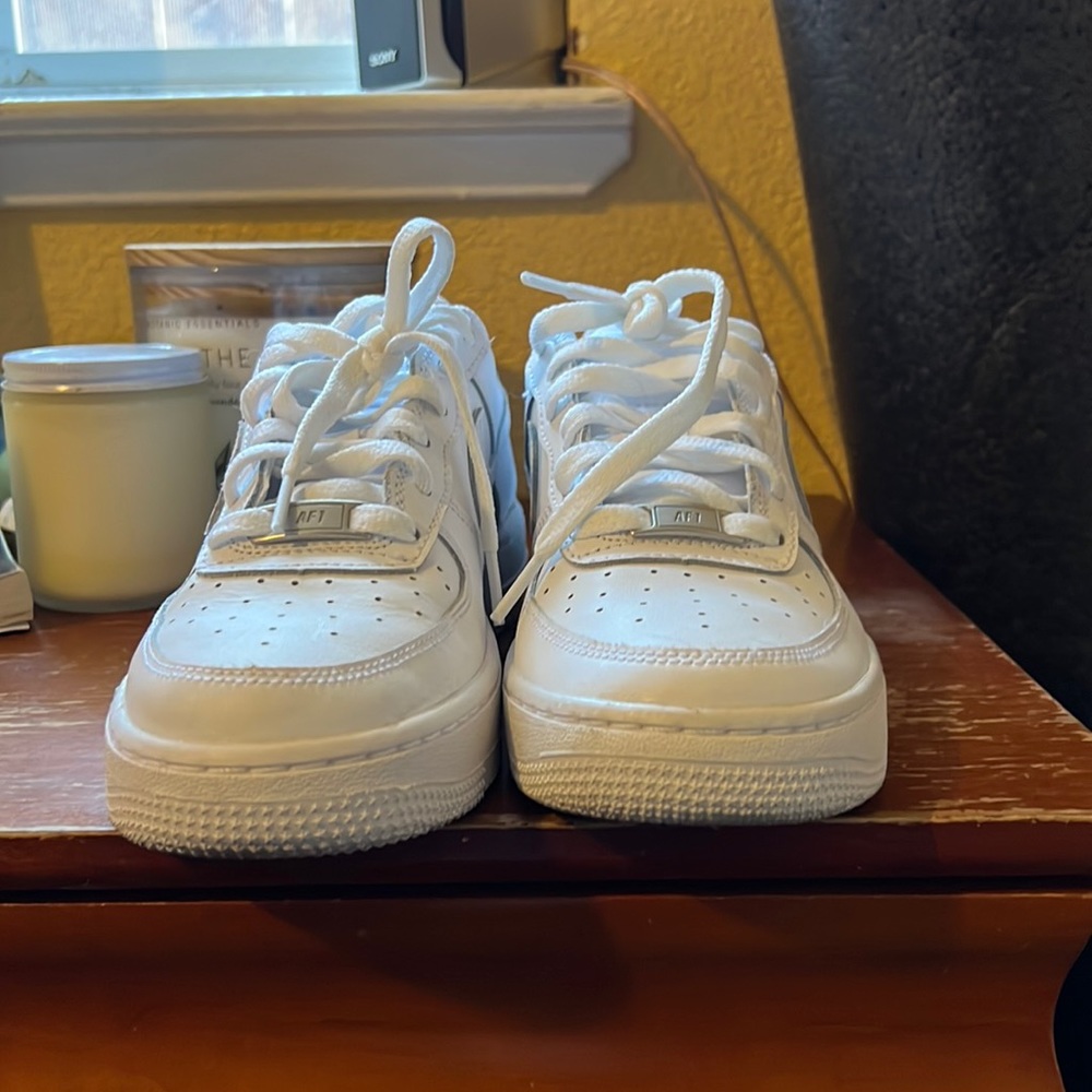 nike air force ones very clean only worn twice